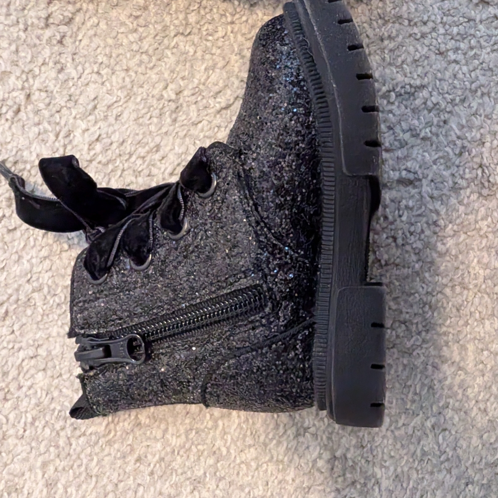 3 For $18 Cat & Jack Glittery Black Kids Boots - Picture 8 of 11